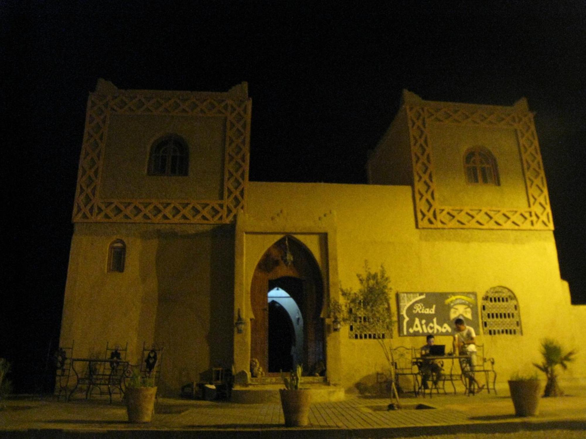 Riad Aicha & Camel Trekking Merzouga Exterior photo